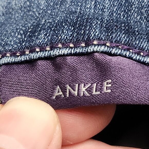 NYDJ Jeans Womens 8 Blue Ankle Crop Cuffed Straight Leg Lift Tuck Made in USA - Picture 11 of 14